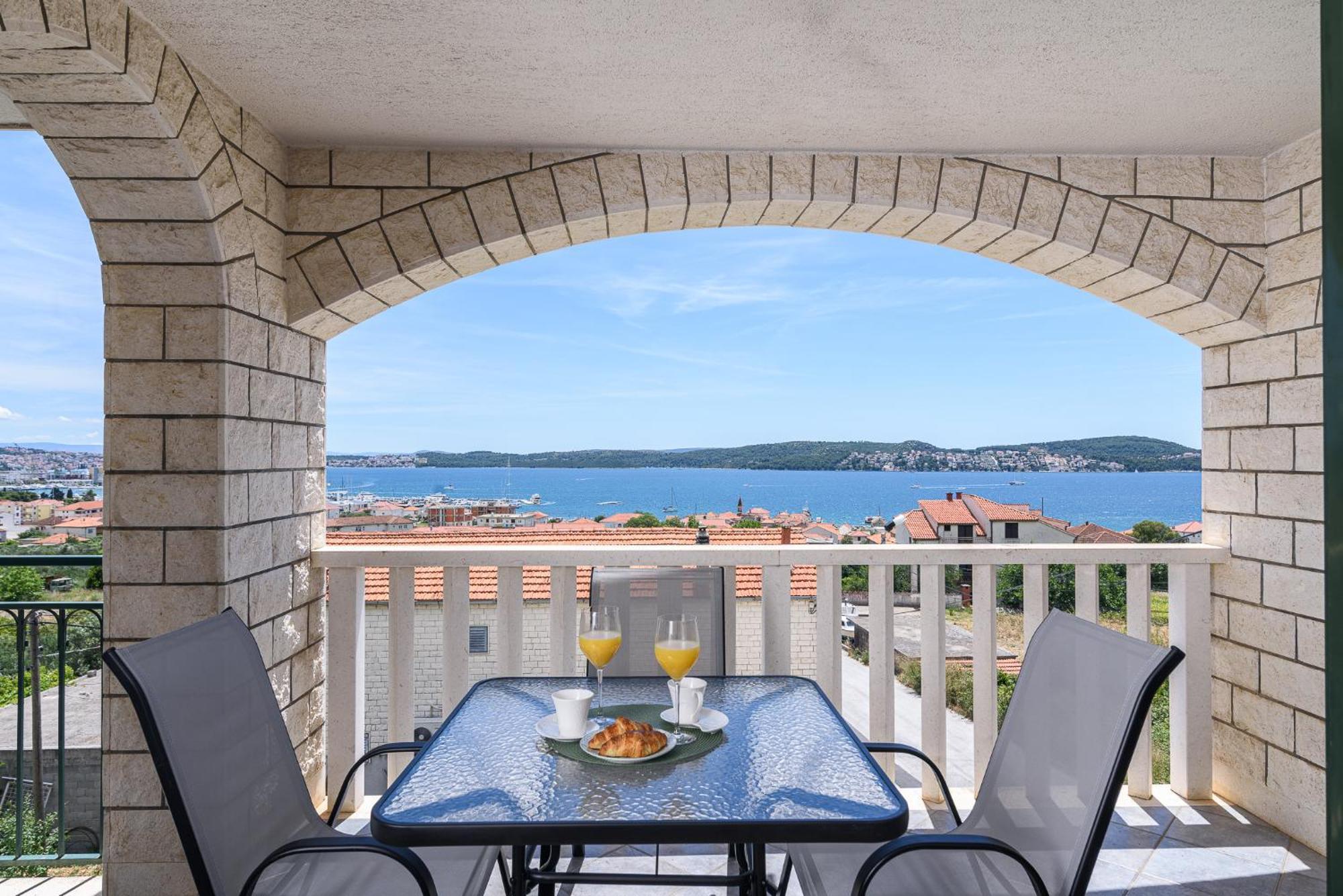 Apartments Eva Trogir Kültér fotó