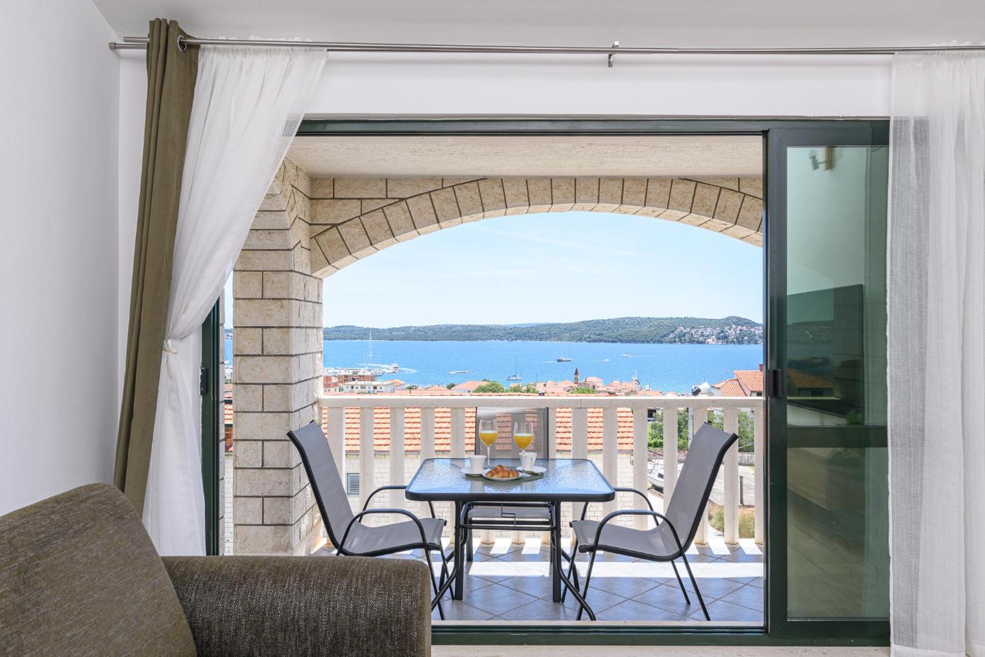 Apartments Eva Trogir Kültér fotó