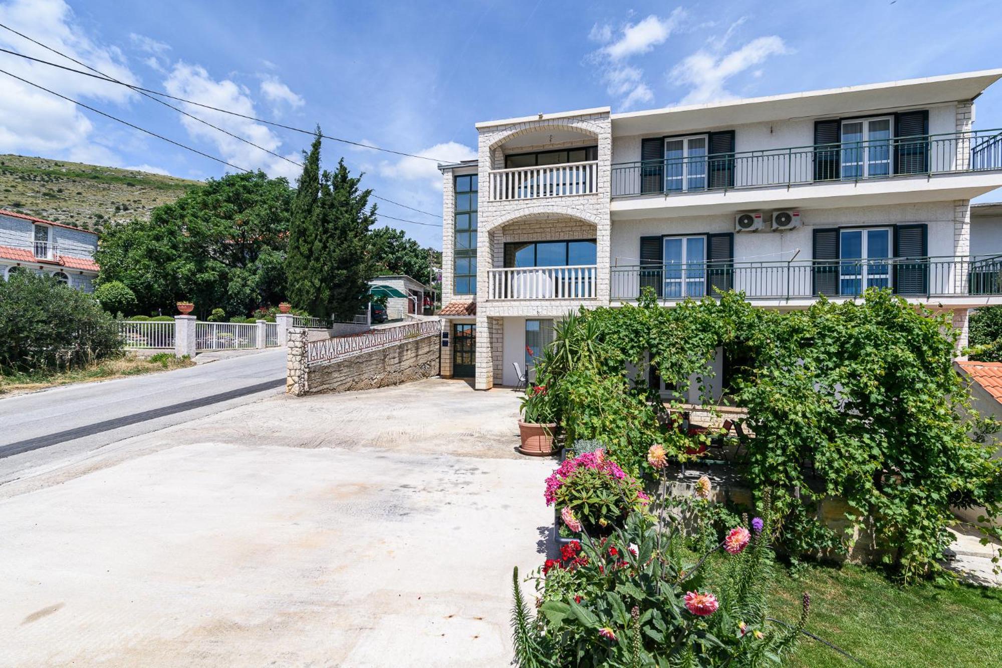 Apartments Eva Trogir Kültér fotó